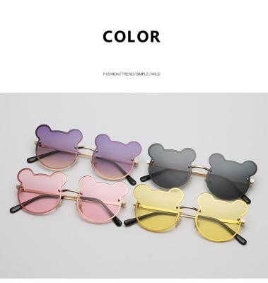 China Hot Sale Fashion PC Children Sunglasses For Kids Glass Boy Girl Cute One Piece Bear Shaped Kids Sunglasses for sale