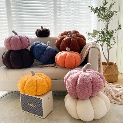 China New Simulation Halloween Creative Portable Creative Durable Gift Stuffed Plush Pumpkin Pillow Girl Children Holiday Wholesale for sale