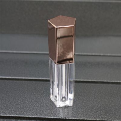 China Low MOQ Empty Champagne Plastic Lip Gloss Bottle, Creative Portable Lip Gloss Tube, Lipstick Tube for sale