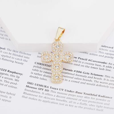 China Non Allergic LEJIER Personalized Iced Out 18k Gold Plated Jesus Cross Gold Initial Crucifix Pendant Men Customized for sale