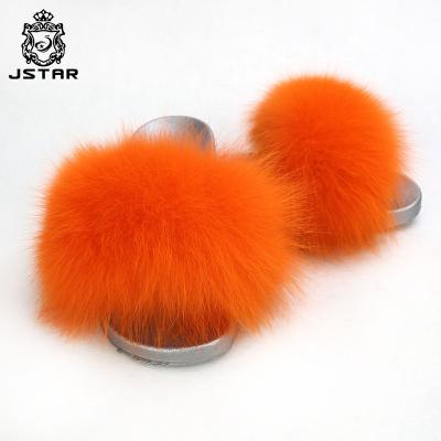 China Luxury Fox Fur Slippers New Arrival Winter Slippers Fashion Trend Women's Fluffy Fox Fur Slippers for sale