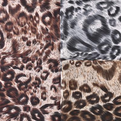 China Custom 100% Anti Pill Hi-twist Polyester Chiffon Leopard Printed Chiffon Fabric for sale