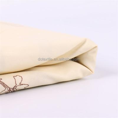 Cina Environmental cloth plain woven 190t 100 polyester microfiber print fabrics for bedsheet in vendita