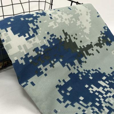 China Plain woven durable polyester 150d military officers fabric and textile camouflage printed à venda