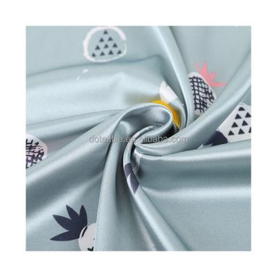 中国 Water Resistant Printed Chiffon Fabric With Stretch, QUICK-DRY, Breathable Functions 販売のため