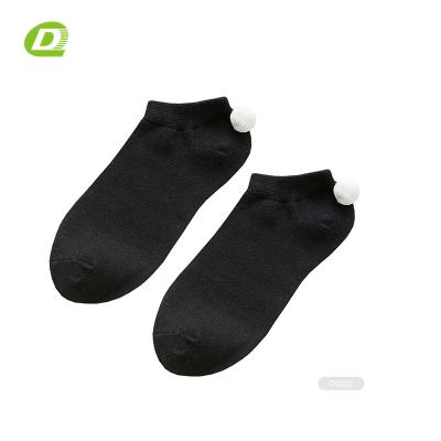 China DQ- viable D043 Pom Pom Socks For Women viable for sale