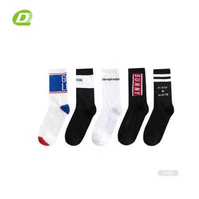 China DQ- A111 Long Lasting Socks Skateboard Ice Skate Socks Skate Socks For Men for sale