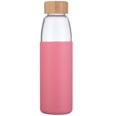 China Durable Borosilicate Glass Bottle Borosilicate Glass Bottle Heat Resistant Anti-Slip Bottle with Silicone Sleeve and Protective Bamboo Lid for sale