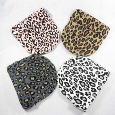 China HZM-17894 New JOINT Winter Women's Retro Leopard Print Knitted Hat for sale