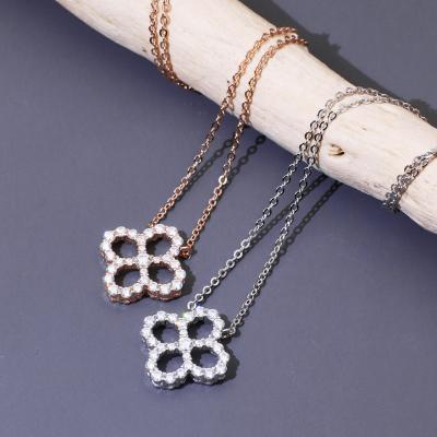 China Simple Fashion White Gold Diamond Necklace Four Leaf Clover Design Unique Dangling Girl Daily Wear Jewelry Sparkle Accessory for sale