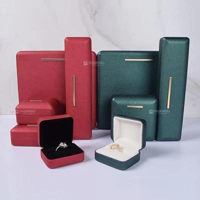 China Eco-friendly Moden Luxury Leather Magnetic Gift Box Jewelry Packaging Set PU Box With Custom Logo for sale