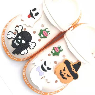 China Hoop Charm Halloween Theme Shoe Charms Skeleton Charm Accessories Shoe Hoop Pumpkin PVC Shoe Buckle Decorations Wholesale for sale