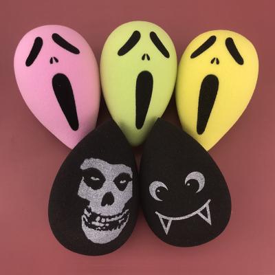 China 2021 Hot Sale Low Moq Logo Scream Pumpkin Makeup Sponge Factory Wholesale Custom Logo Super Soft Cute Puff Ghost Private Label Sponge for sale