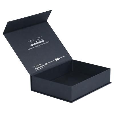 China Recyclable Magnetic Kraft Paper Gift Box With Hot Stamping Logo Cosmetics Packaging for sale