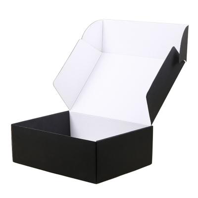 China Recyclable Wholesale E Groove Black Corrugated Cardboard Mailing Clothing Mailing Box for sale