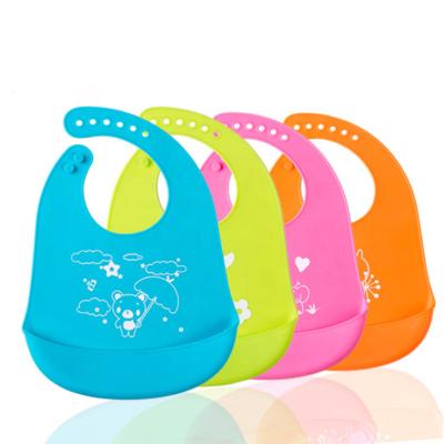 China Sustainable Hot Selling Waterproof Durable Easy To Roll Up Convenient Food Grade Silicone Baby Bibs for sale