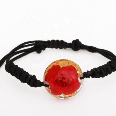 China Beautiful Real Flower Embedded Classic Design Gifts For Girls Rose Embedded Resin Bracelet Flower Jewelry For Ladies for sale