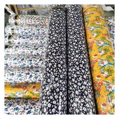 China Anti pill stock lot printing 100 rayon challis fabric garment textiles woven knitted custom design 100% rayon printed woven fabric for sale