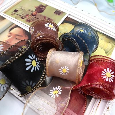 China Daisy Pattern Printed Gold Thread High Quality White Organza Edge Wave Yarn Braided Ribbon for sale