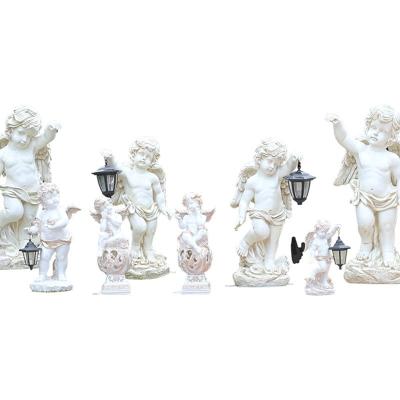 China China Outdoor Angel Statue Resin Handwork Glassfirbe Garden Statues Solar Powered Garden Lamp for sale