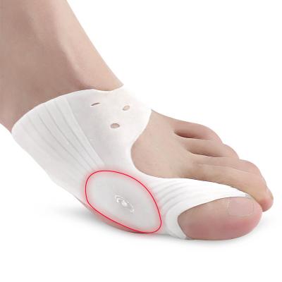 China Soft foot hallux valgus silicone sebs bunion toe and foot protector corrector support ortotic sleeve for sale