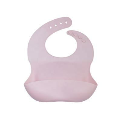 China Antibacterial Protect Clothes Baby Feeding Set Silicone Useful Material Safe And Soft Rubber Baby Bib With Wide Food Catcher for sale