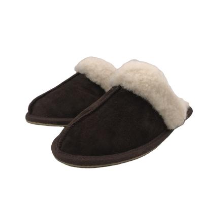 China Unisex Anti-Smell Suede Slipper Closed Toe Indoor Slipper With Lamb Wool for sale