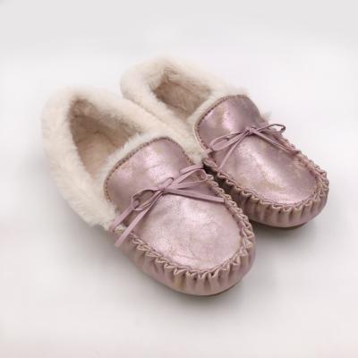 China Thermal Ladies Bow Moccasin Shoes Fur Shiny Pink Leather Slippers For Women On Sale for sale