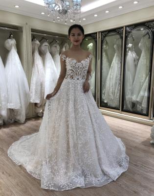 China Breathable Soft Breathable Long Sleeve Sweep Train Wedding Lace Tulle Bridal Dress For Women for sale