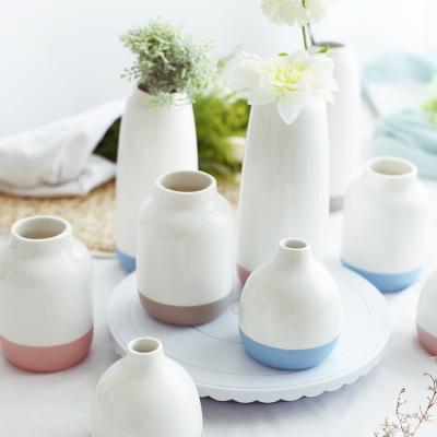 China New Arrival Hotel Ornament Design Porcelain Ceramic Vases High Quality Minimalist Bud Minimalist Tabletop Vase for sale