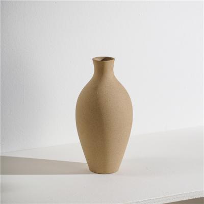 China Minimalist creative modern handmade vase unique ceramic flower vase in ikebana for home decor for sale