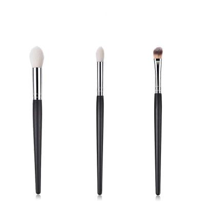 China Simple Simple Black Silver Handle Eye Brush Flat Brush Makeup Design Design Makeup Tools Luxury Makeup Tools for sale