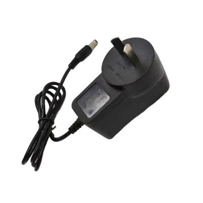 China UniversalÂ   DC to AC adapter 12.6v1000ma power adapter 12.6V 1A lithium battery change charger for sale