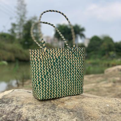 China Fashion High Quality Large Straw Weaving Sustainable Hand - Woven Straw Handbags for sale