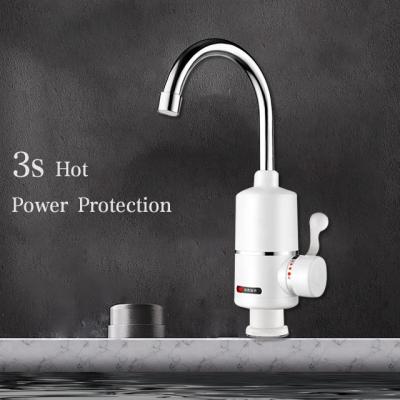 China Hotel 3 Seconds Hot Plug European Kitchen Electric Tankless Instant Water Heater Tap With Power Protection for sale