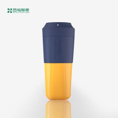 China Wholesale Car Rechargeable Portable Blender With Personal Bottle Mini Lemon Orange Electric Fruit Processor USB Juicer for sale