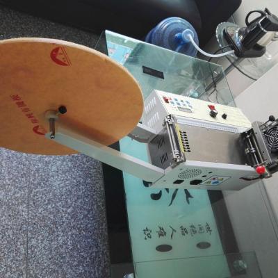 China Garment shops ultrasonic dodging belt cutting machine for earloop and lace and cotton belt for sale