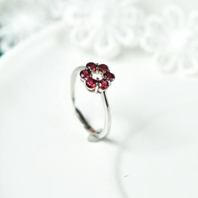 China Romantic Natural Garnet Sterling Silver Ring Women Anniversary Gift Semi Previous Gemstone for sale