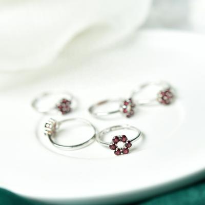 China Romantic Natural Outstanding Design Of Garnet Sterling Silver Ring Popular Wholesale Price Ring for sale