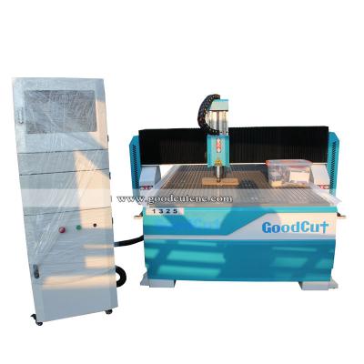 China 1300(X)mm*2500(Y)mm*200(Z)mm fast running gears and strong lift 1325 woodworking machine cnc router with cheap price for sale