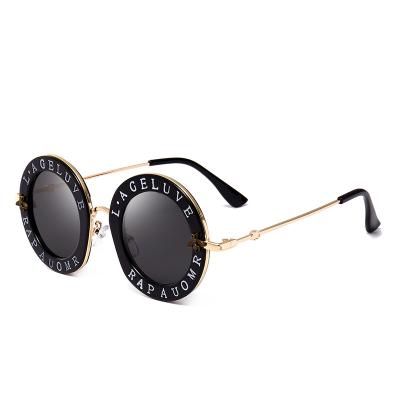 China EU and US female trend street style women's sunglasses fashion round sunglasses newest letter foreign bee oversized sunglasses for sale