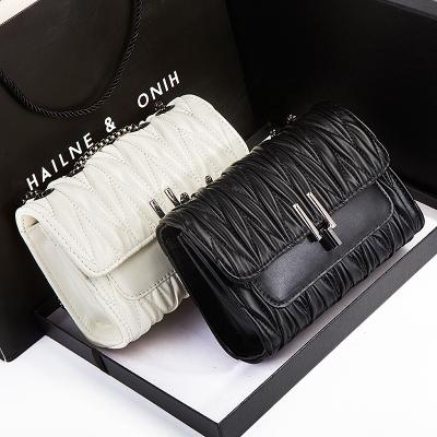 China PORTABLE high quality handbags cross - body bags woman bags shoulder bag chain rhomboid corrugated PU leather polyester single lock latch 018 for sale