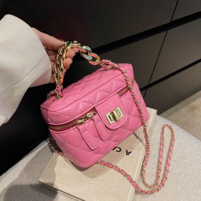 China 2022 Fashion PORTABLE Design Small Square Bags Shoulder Messenger Bags Purses for Women and Ladies Handbags Handbags for sale