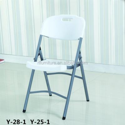 China Light Weight Easy For Easy Handling Plastic Folding Chair for sale