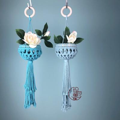 China Outdoor Home Decor Handwoven Hanging Flower Pot Basket Lanyard Wall Decoration Ornaments Net Gift for sale