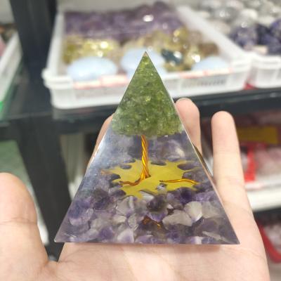 China China Custom Resin Crafts Orgonite Pyramid Resin Decoration Crystal Crafts for sale