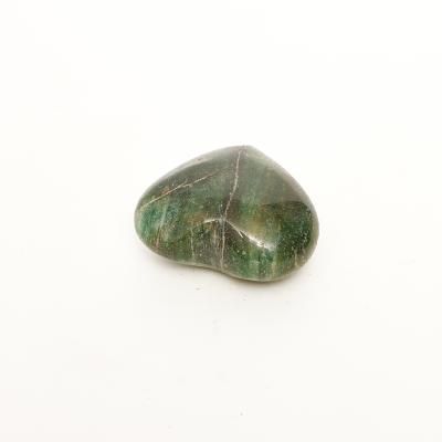 China Promotional High Quality Green Heart Crystal Crafts Decoration For Sale Crystal Artware Handiwork Mica From China for sale