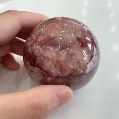 China Home Decoration Feng Shui Handicraft Chinese Red Gum Flower Natural Crystal Ball Gem Crystal Ball Reiki for sale