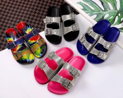 China Summer Women Sandal EVERGREEN Trendy Flats Outside Sparkle Diamond Slides Rhinestone Sandals For Ladies for sale