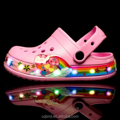 China Round Kids Boys And Girls Thick Bottom Sandal Slippers Beach Clogs With Lights Kids Shoes For Kids Designer Shoes for sale